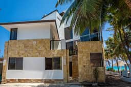 Villa Asisi. Luxury Beachfront - Image 5