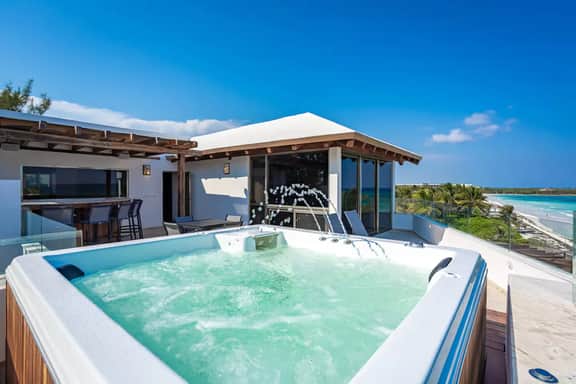 Villa Asisi. Luxury Beachfront - Image 2